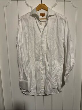 Men's White Dress Shirt with Spread Collar - Classic Tailored Fit
